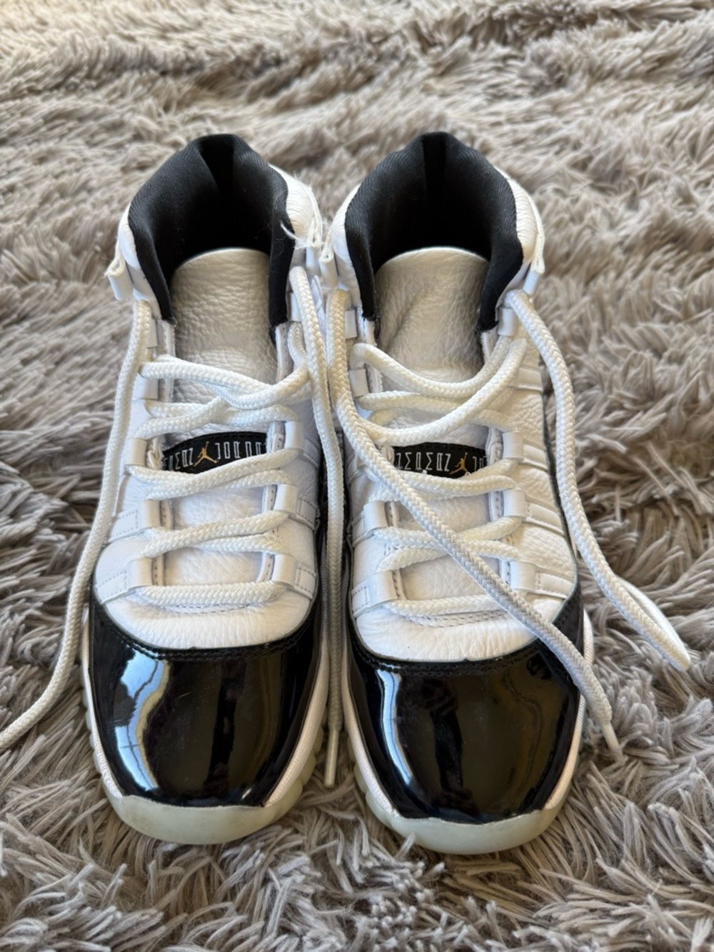 Nike Jordan 11 Retro youth sneakers